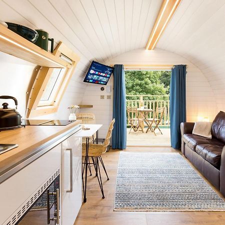 Spectacular Mountain View Ecopod Villa นิวตันมอร์ ภายนอก รูปภาพ