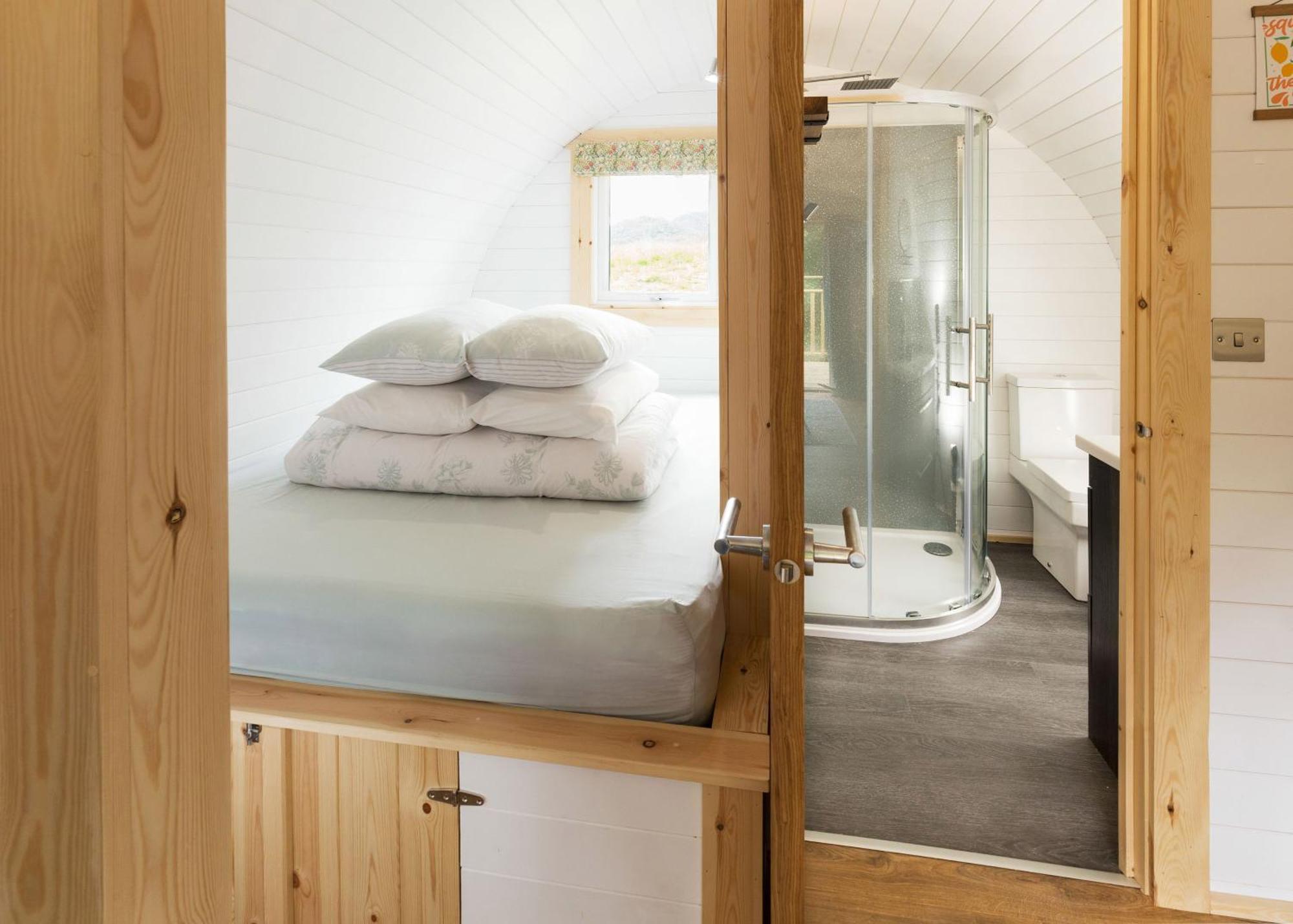 Spectacular Mountain View Ecopod Villa นิวตันมอร์ ภายนอก รูปภาพ